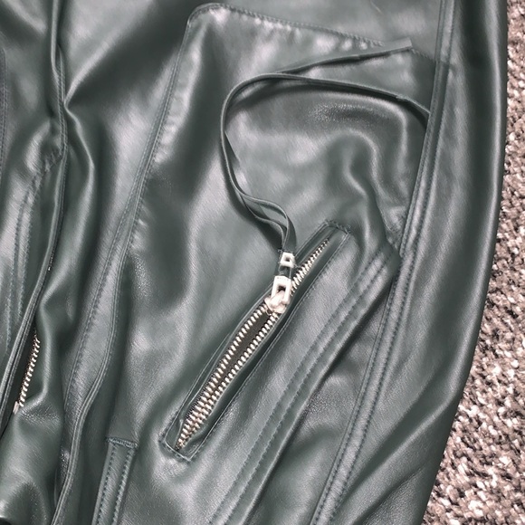 [BLANKNYC] Baxter Vegan Leather Cargo Pants - Picture 8 of 12